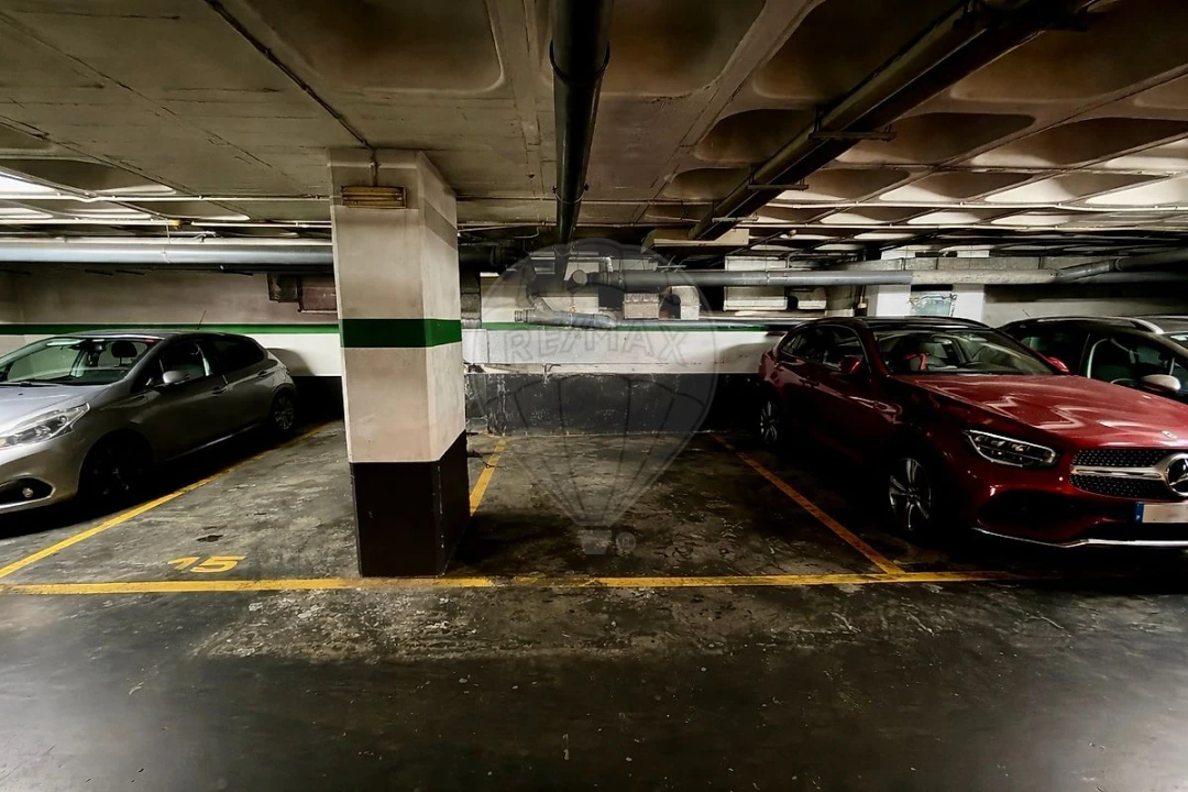 Garagem para Venda em Avenidas Novas Foto 6