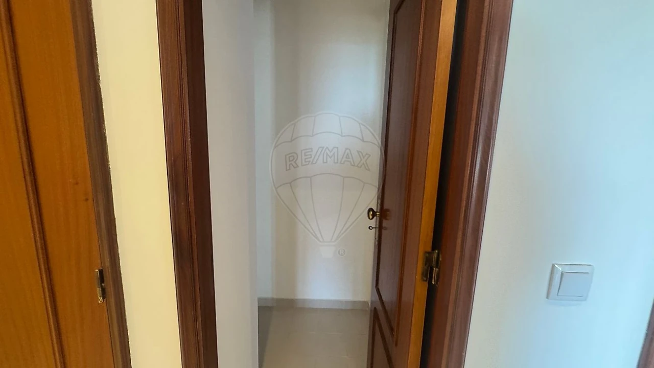 Apartamento T2 para Arrendamento em Cacém e São Marcos Foto 32