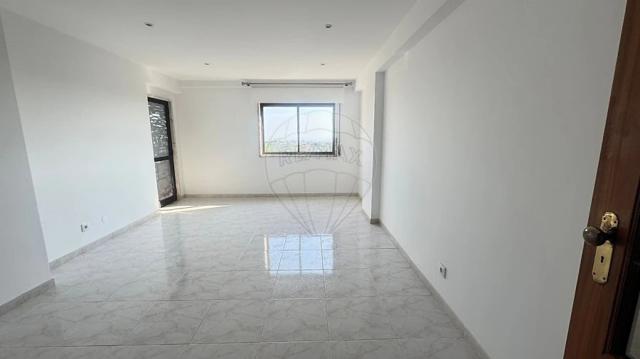 Apartamento T2 para Arrendamento em Cacém e São Marcos Foto 12