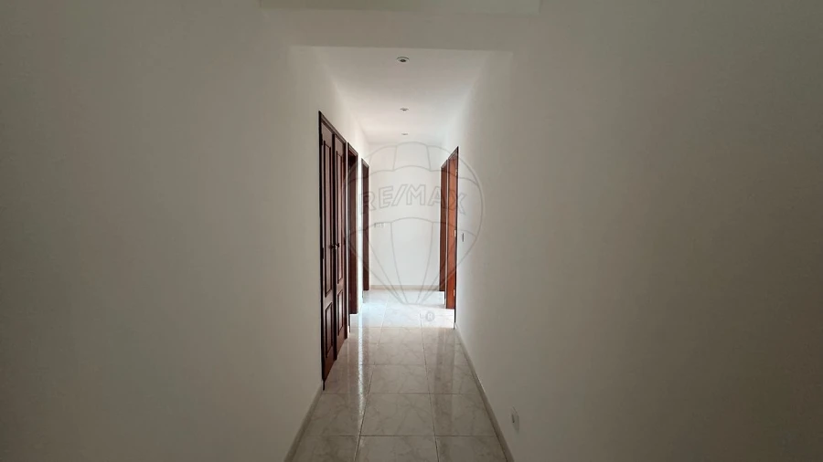 Apartamento T2 para Arrendamento em Cacém e São Marcos Foto 18