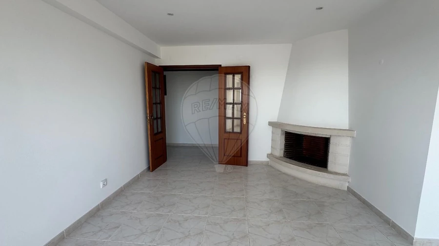 Apartamento T2 para Arrendamento em Cacém e São Marcos Foto 14