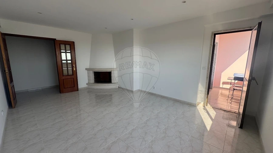 Apartamento T2 para Arrendamento em Cacém e São Marcos Foto 15