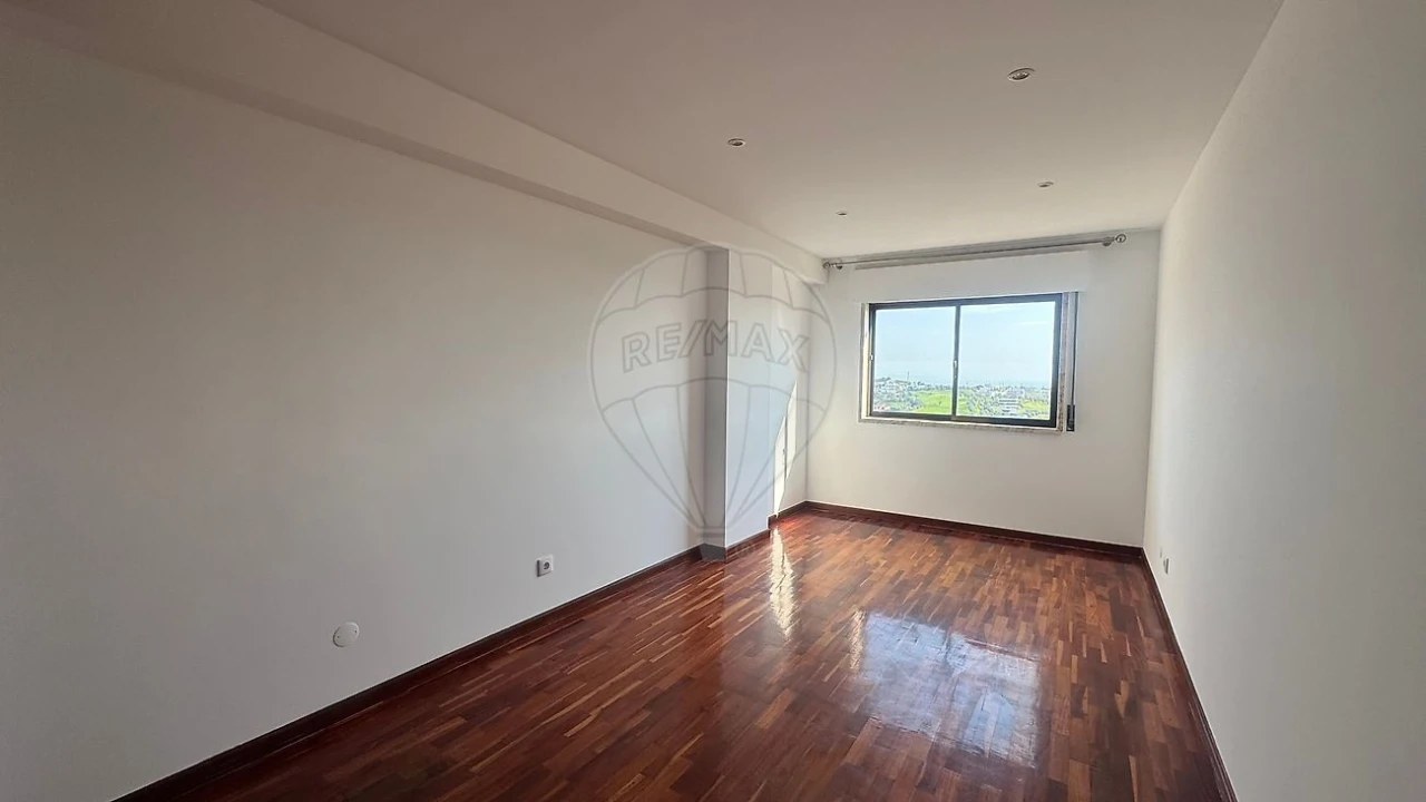 Apartamento T2 para Arrendamento em Cacém e São Marcos Foto 26