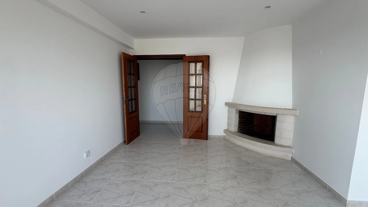 Apartamento T2 para Arrendamento em Cacém e São Marcos Foto 14