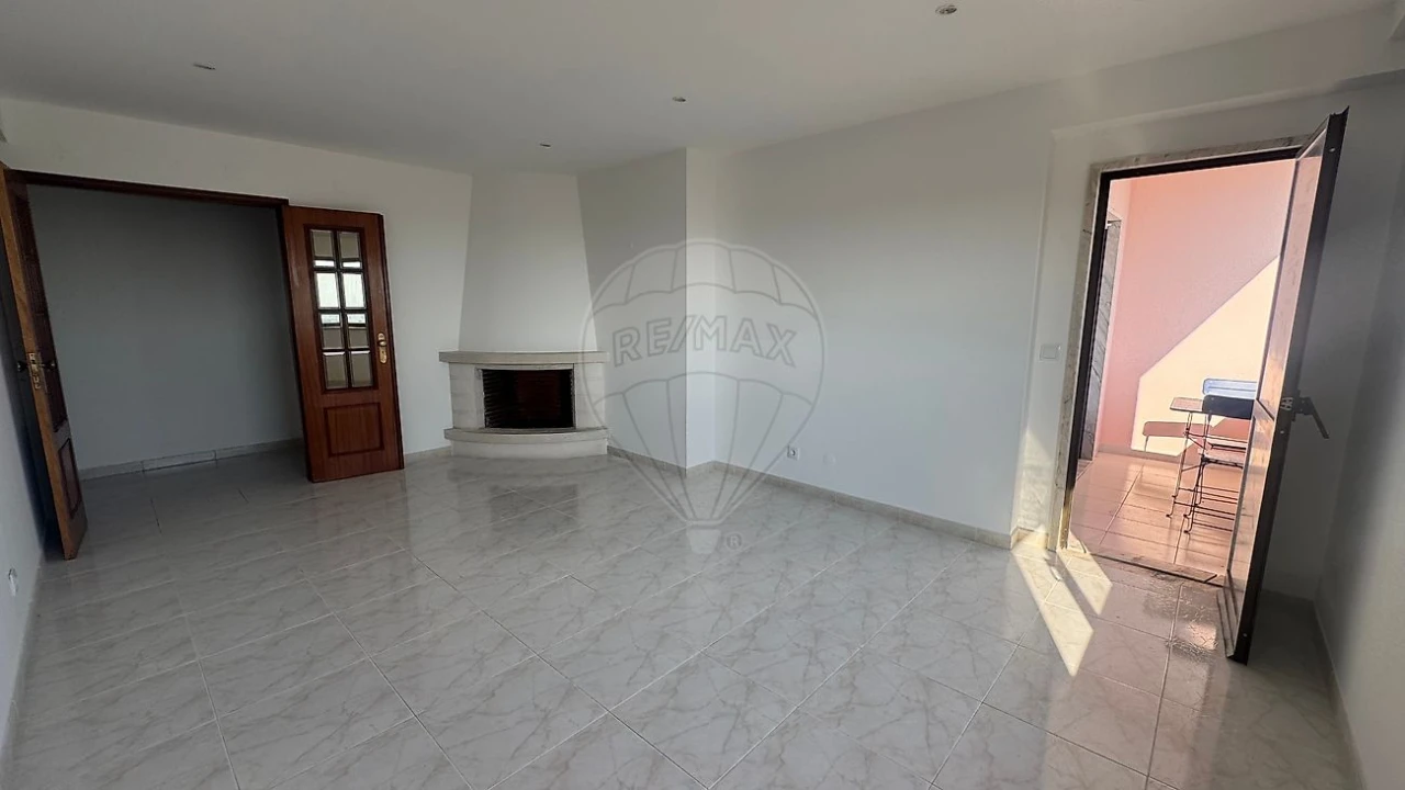 Apartamento T2 para Arrendamento em Cacém e São Marcos Foto 15