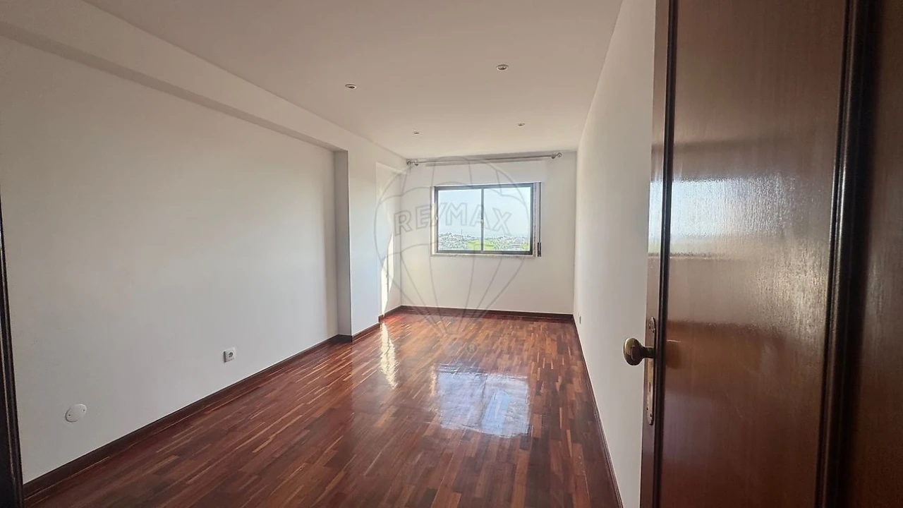 Apartamento T2 para Arrendamento em Cacém e São Marcos Foto 24