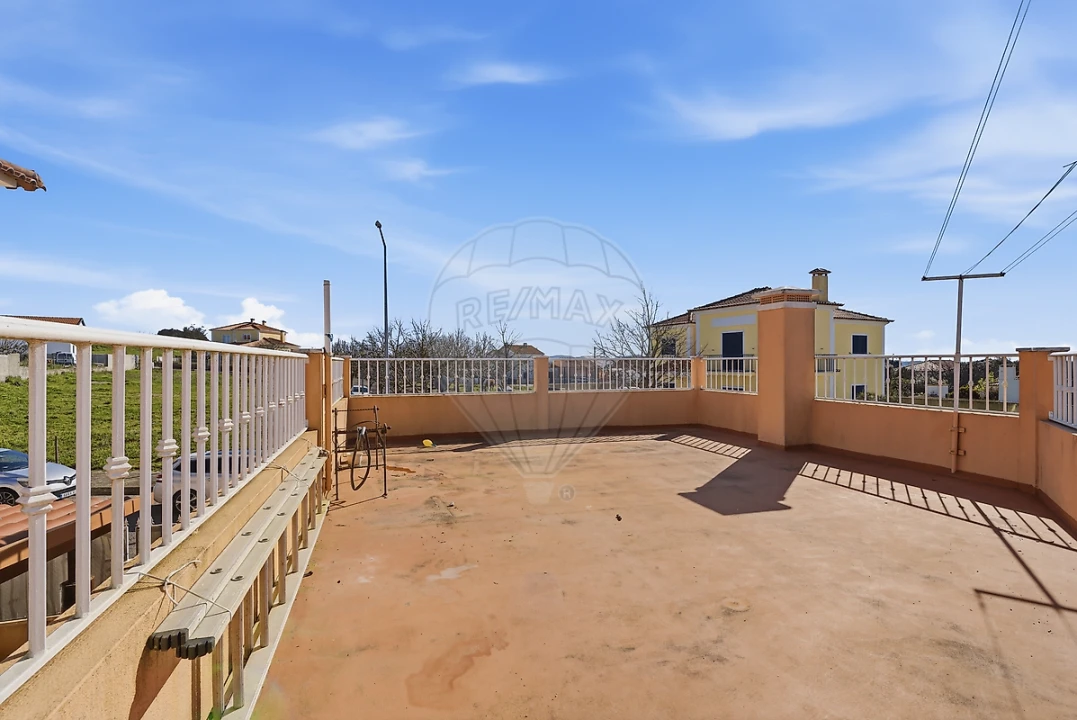 Moradia T5 para Venda em Sobral de Monte Agraço Foto 21