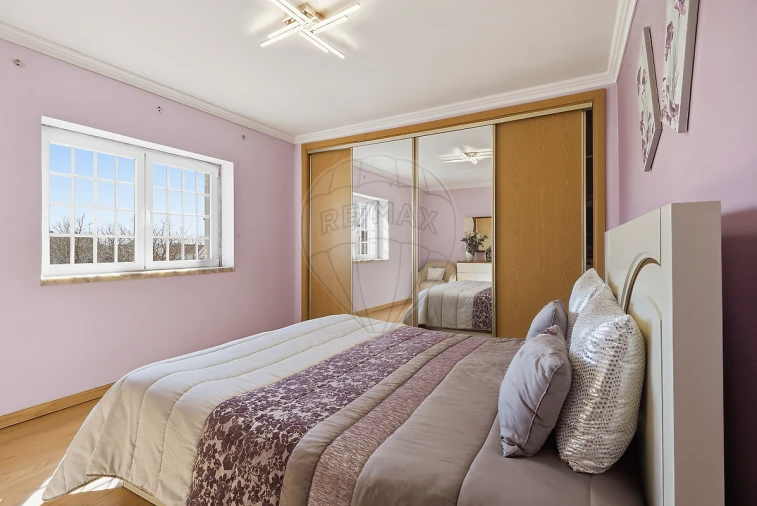 Moradia T5 para Venda em Sobral de Monte Agraço Foto 3