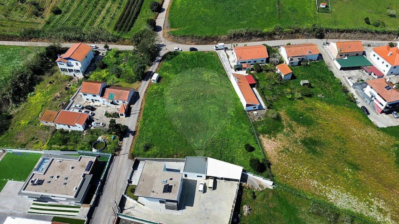 Terreno para Venda em Azueira e Sobral da Abelheira Foto 7