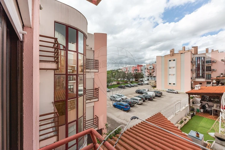 Apartamento T2 para Venda em Vialonga Foto 21