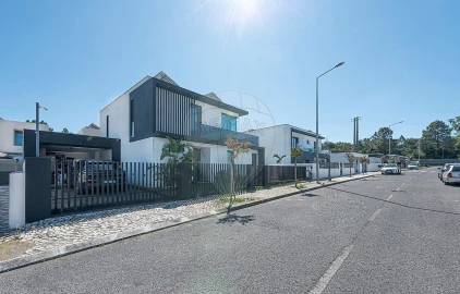 Moradia T3 para Venda em Setubal (São Sebastião)