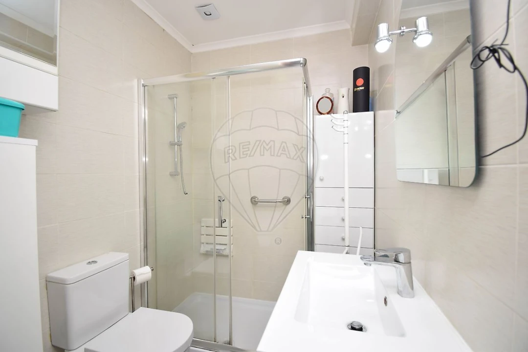 Apartamento T3 para Venda em Póvoa de Santo Adrião e Olival Basto Foto 11