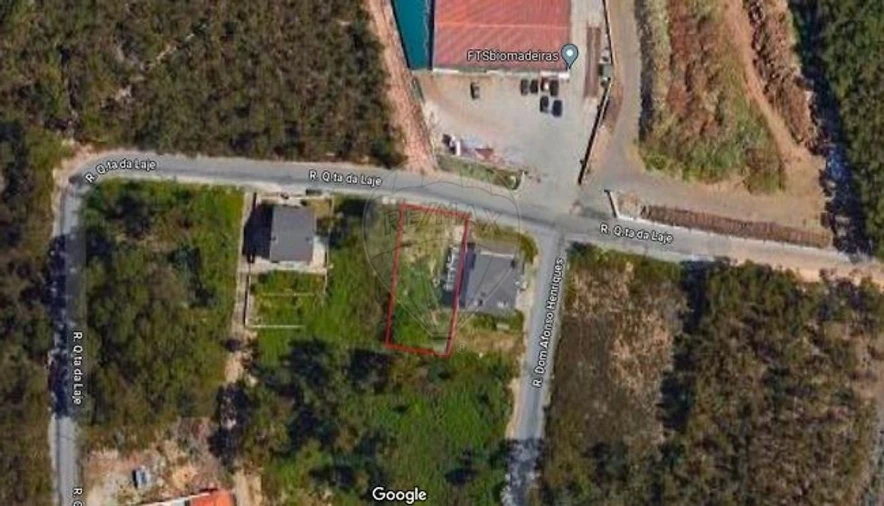 Terreno para Venda em Escapães Foto 3