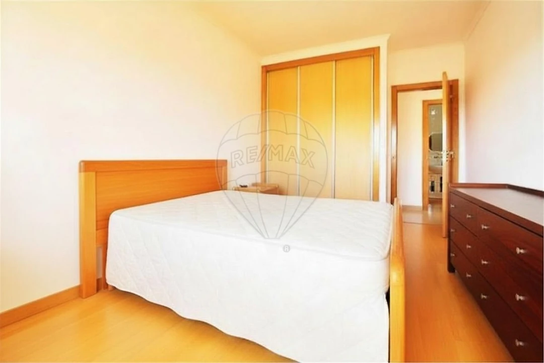 Apartamento T2 para Venda em Atouguia da Baleia Foto 4