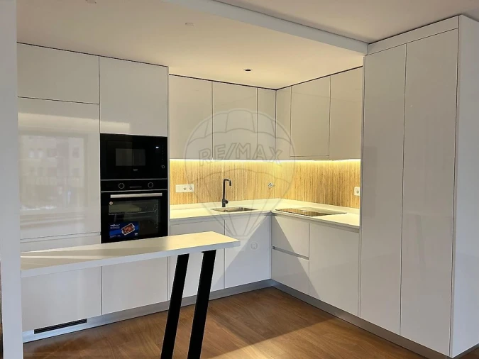 Apartamento T2 para Arrendamento em Glória e Vera Cruz Foto 6