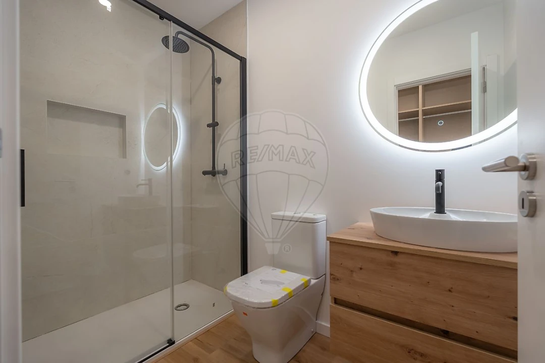 Moradia T4 para Venda em Cernache Foto 30