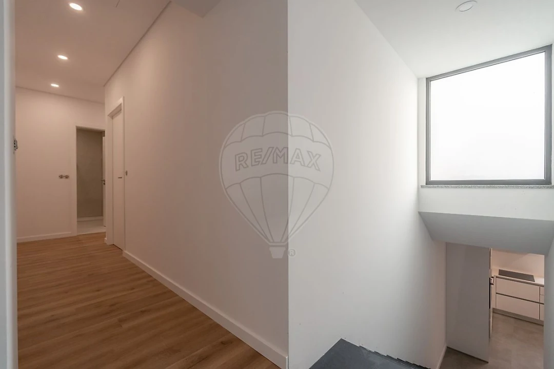 Moradia T4 para Venda em Cernache Foto 20