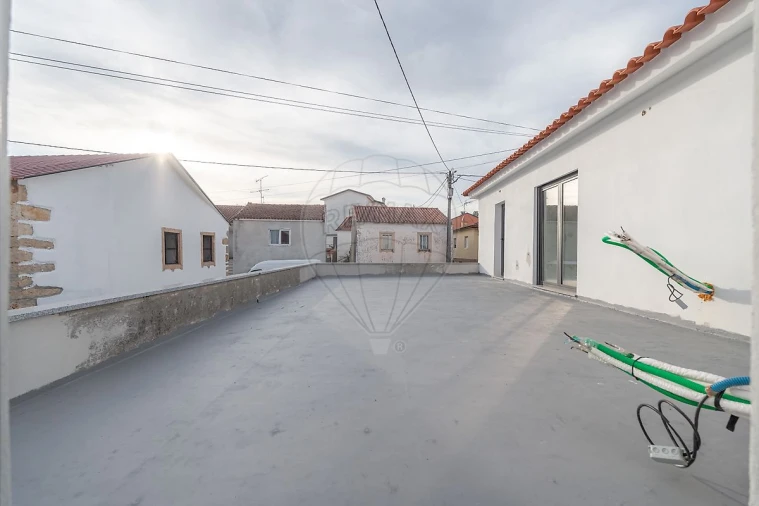 Moradia T4 para Venda em Cernache Foto 25
