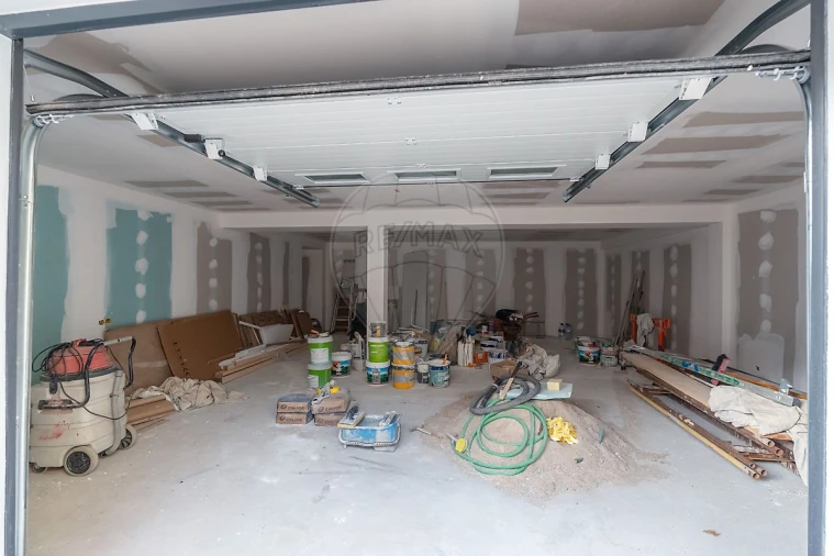 Moradia T4 para Venda em Cernache Foto 35