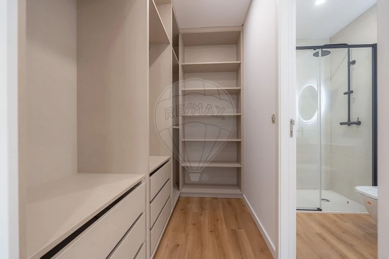 Moradia T4 para Venda em Cernache Foto 28