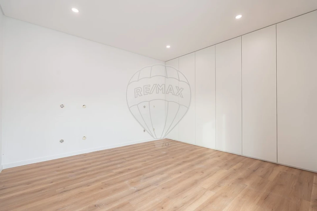 Moradia T4 para Venda em Cernache Foto 13