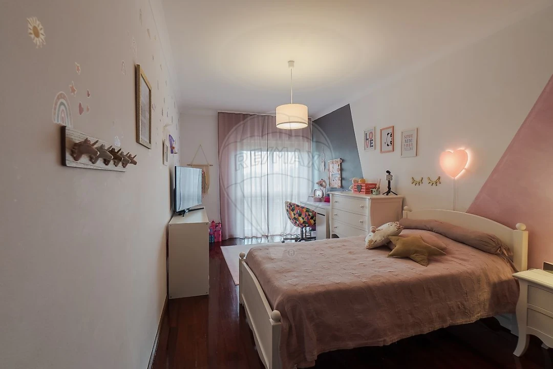 Apartamento T3 para Venda em Massamá e Monte Abraão Foto 20