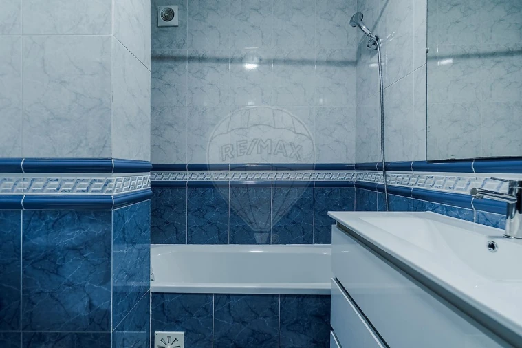 Apartamento T3 para Venda em Massamá e Monte Abraão Foto 18