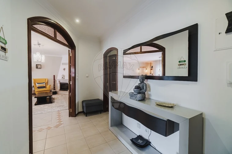 Apartamento T3 para Venda em Massamá e Monte Abraão Foto 2