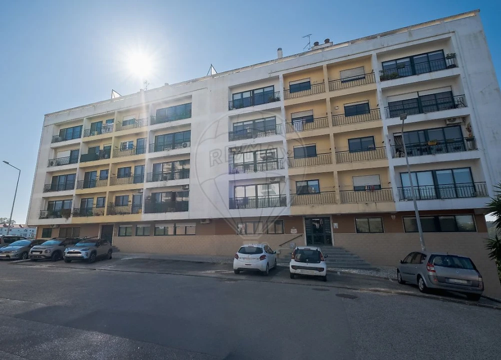 Apartamento T3 para Venda em Massamá e Monte Abraão Foto 1