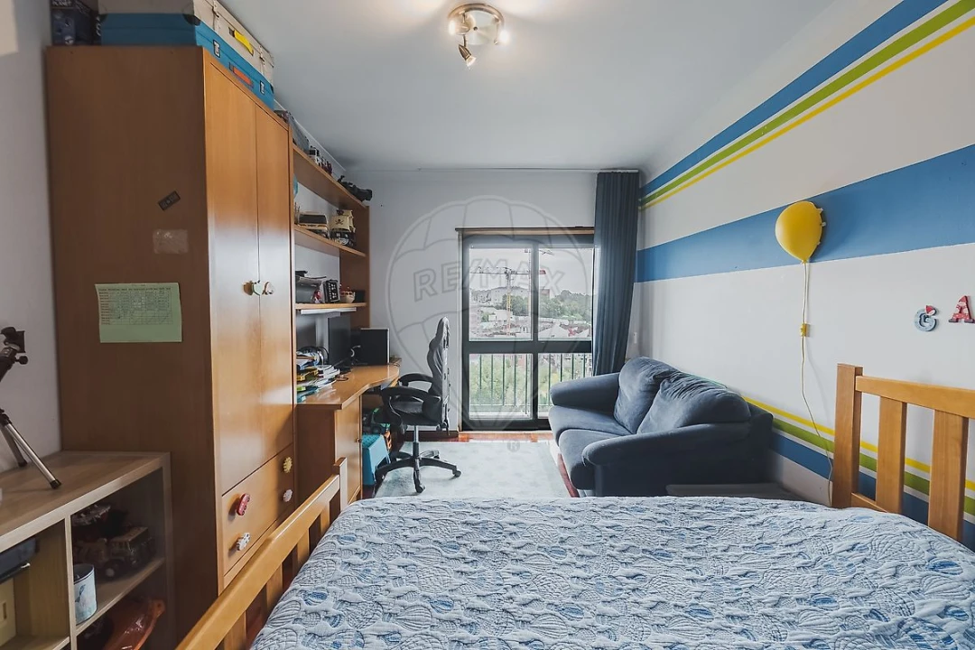 Apartamento T3 para Venda em Massamá e Monte Abraão Foto 17