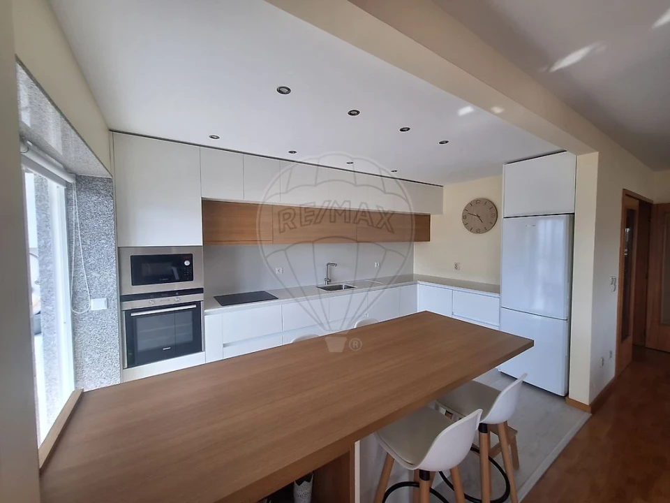 Apartamento T2 para Venda em Madalena Foto 1