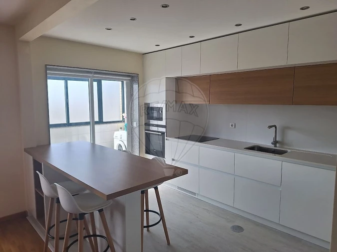 Apartamento T2 para Venda em Madalena Foto 6