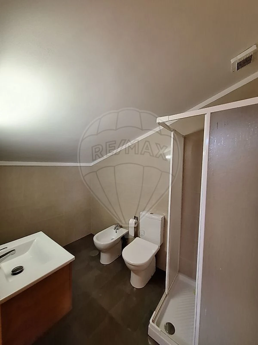 Apartamento T2 para Venda em Madalena Foto 19