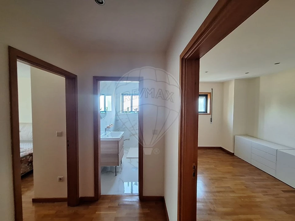Apartamento T2 para Venda em Madalena Foto 33