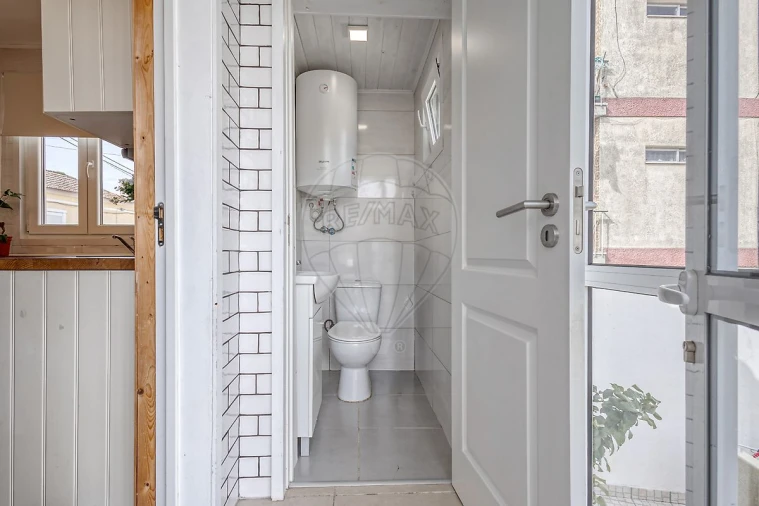 Moradia T4 para Venda em Madalena Foto 14