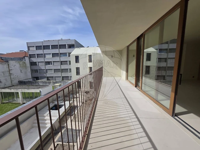 Apartamento T5 para Venda em Matosinhos e Leça da Palmeira Foto 13