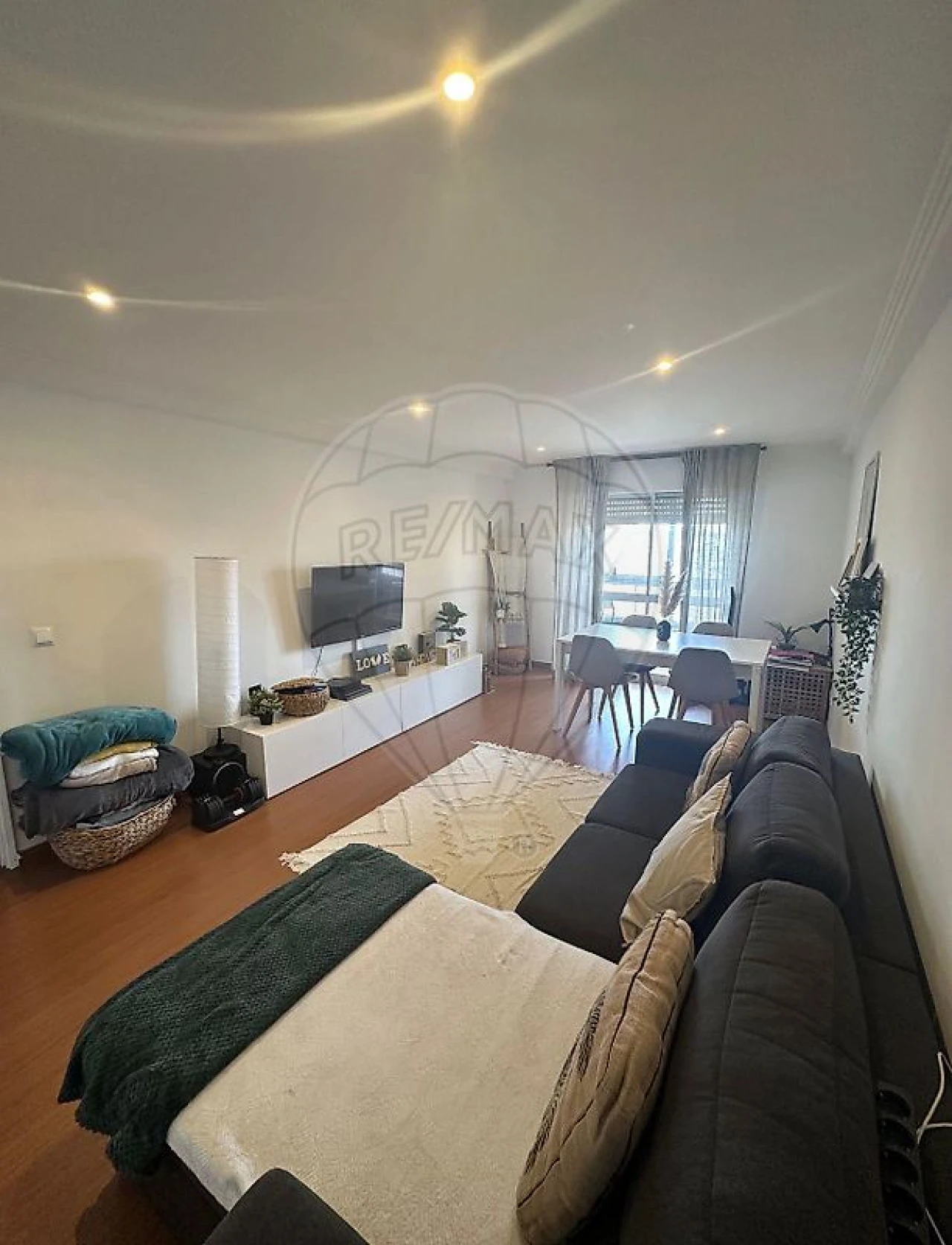 Apartamento T2 para Venda em Agualva e Mira-Sintra Foto 3