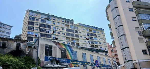 Apartamento T2 para Venda em Agualva e Mira-Sintra