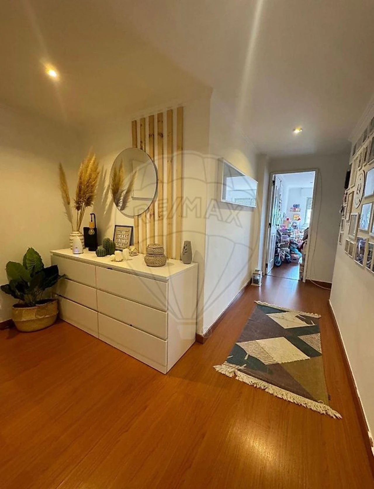 Apartamento T2 para Venda em Agualva e Mira-Sintra Foto 4
