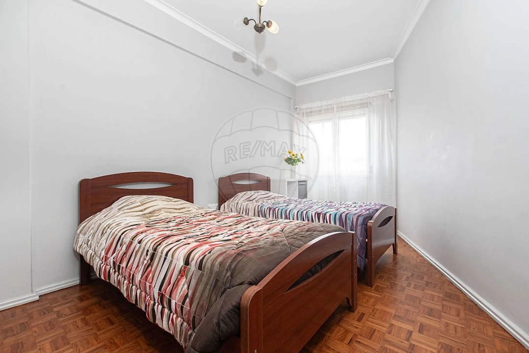 Apartamento T2 para Venda em Cacém e São Marcos Foto 3