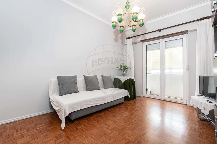 Apartamento T2 para Venda em Cacém e São Marcos Foto 8