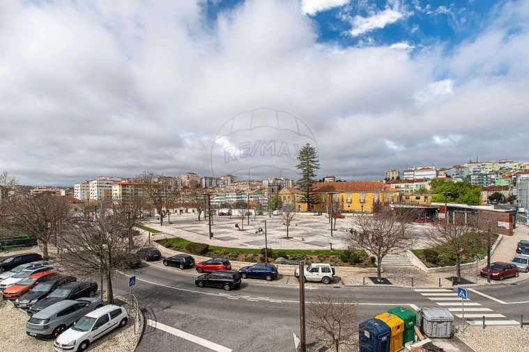 Apartamento T2 para Venda em Cacém e São Marcos Foto 16