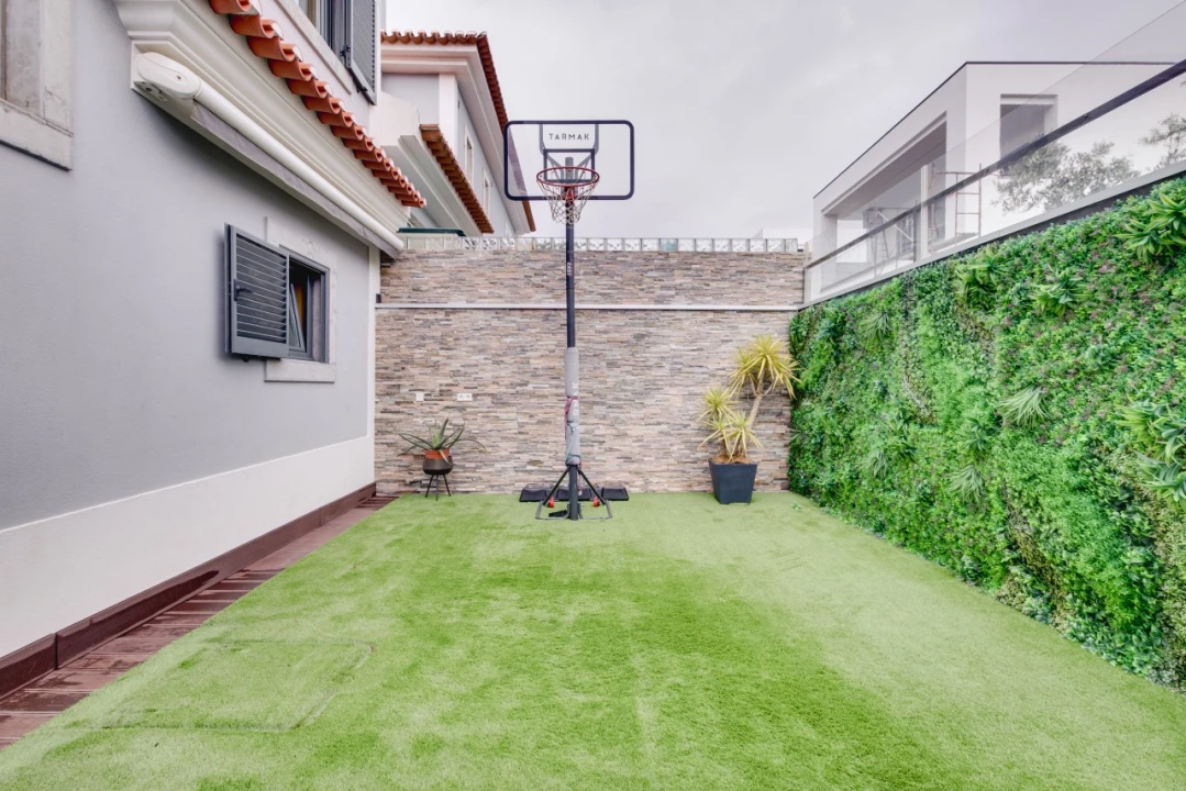 Moradia T4 para Venda em Alcabideche Foto 44