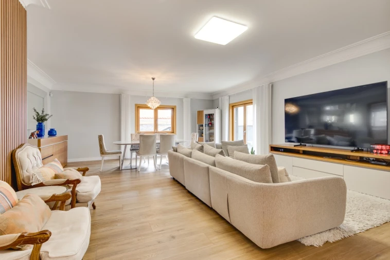 Moradia T4 para Venda em Alcabideche Foto 4