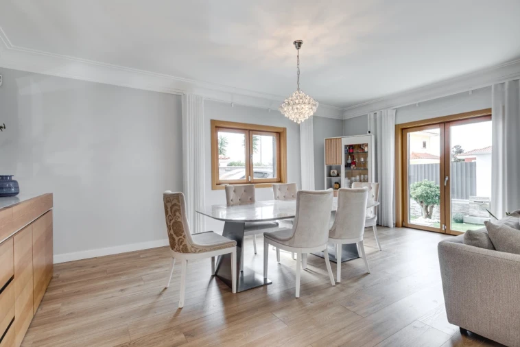 Moradia T4 para Venda em Alcabideche Foto 5