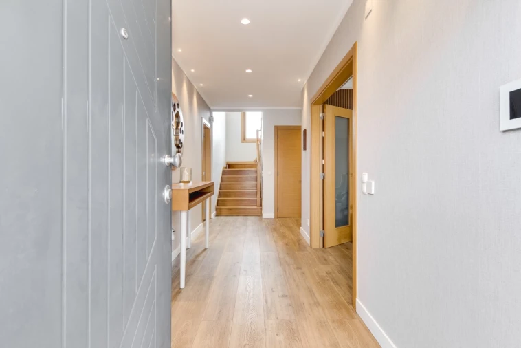 Moradia T4 para Venda em Alcabideche Foto 8