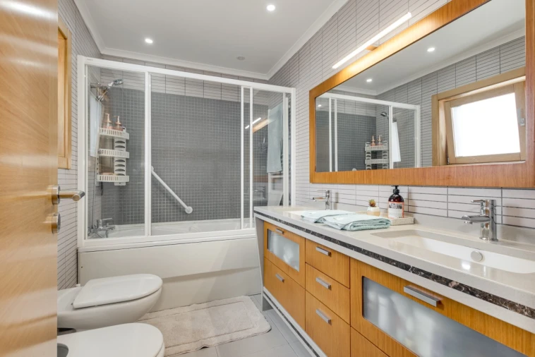 Moradia T4 para Venda em Alcabideche Foto 29