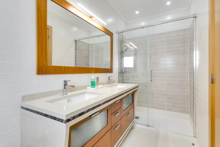 Moradia T4 para Venda em Alcabideche Foto 37