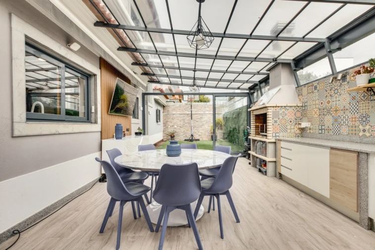 Moradia T4 para Venda em Alcabideche Foto 40