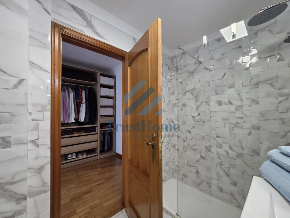 Apartamento T4 para Venda em Oeiras e São Julião da Barra, Paço de Arcos e Caxias Foto 31